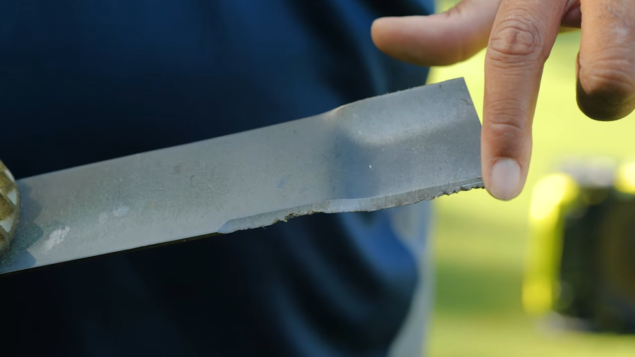 How to Mow like a Pro - Sharpen your mower blades-1
