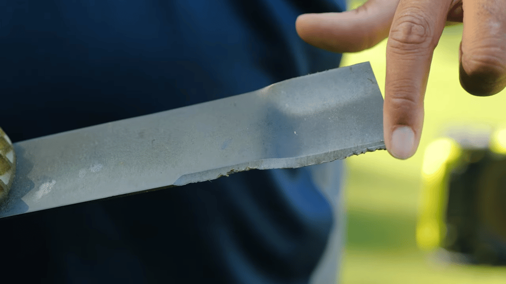 How to Mow like a Pro - Sharpen your mower blades
