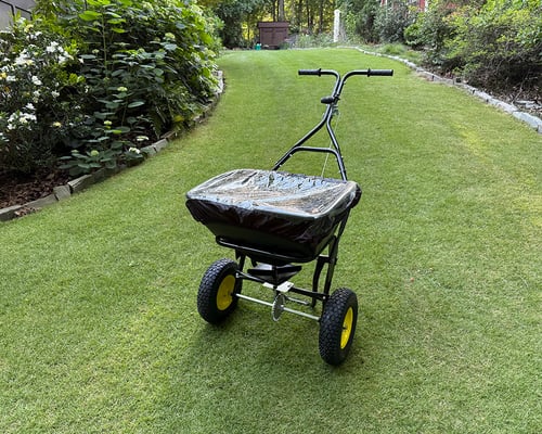 Lawn Spreader Settings & Calibration Guide