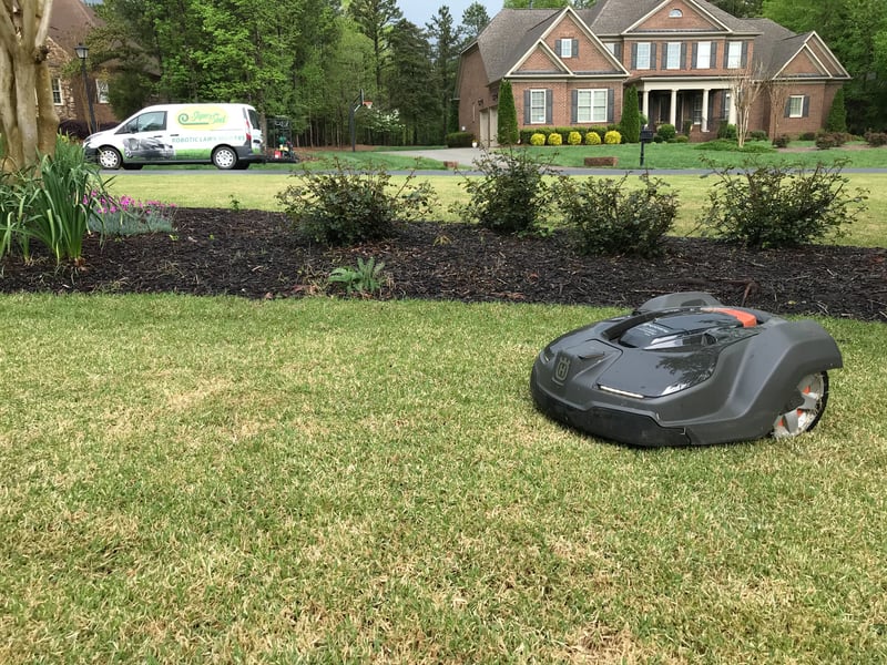 Robotic mower keeps going when you are on vacation