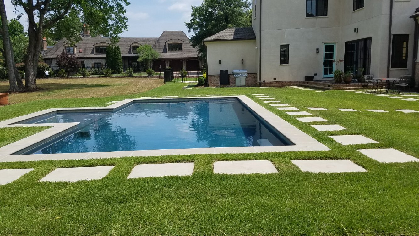 What's the Best Lawn for Growing Near a Pool? | Landscaping Tips