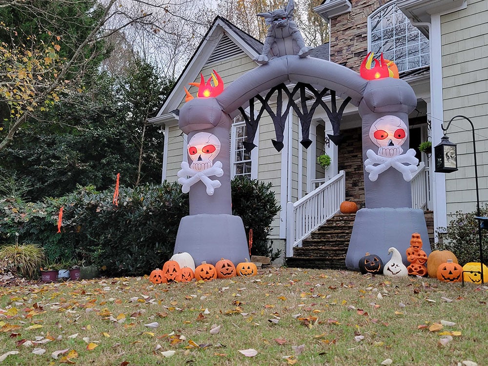 halloween inflatable on a warm season lawn