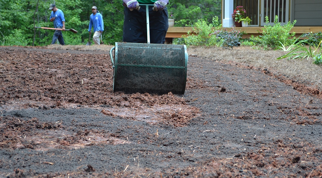 seed_planting_depth_cover_with_quarter_inch_of_compost