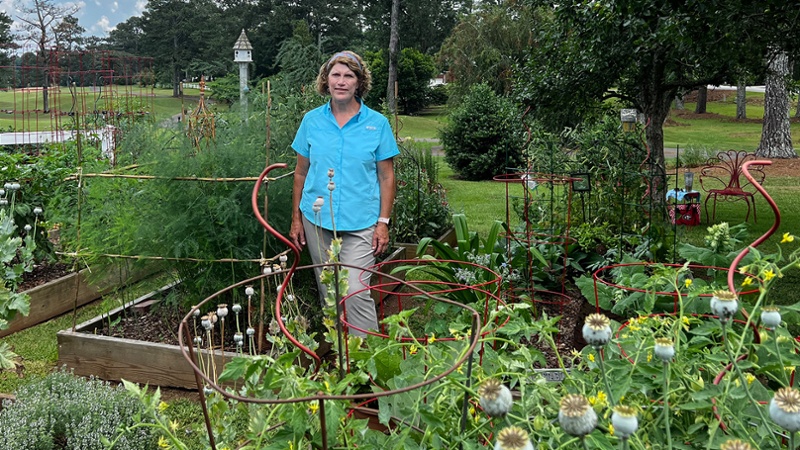 Melanie Landrum-VegetableGarden2-1